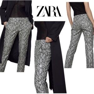 Zara gray black ivory faux leather pleather snake print cropped trouser pants 🇨🇦